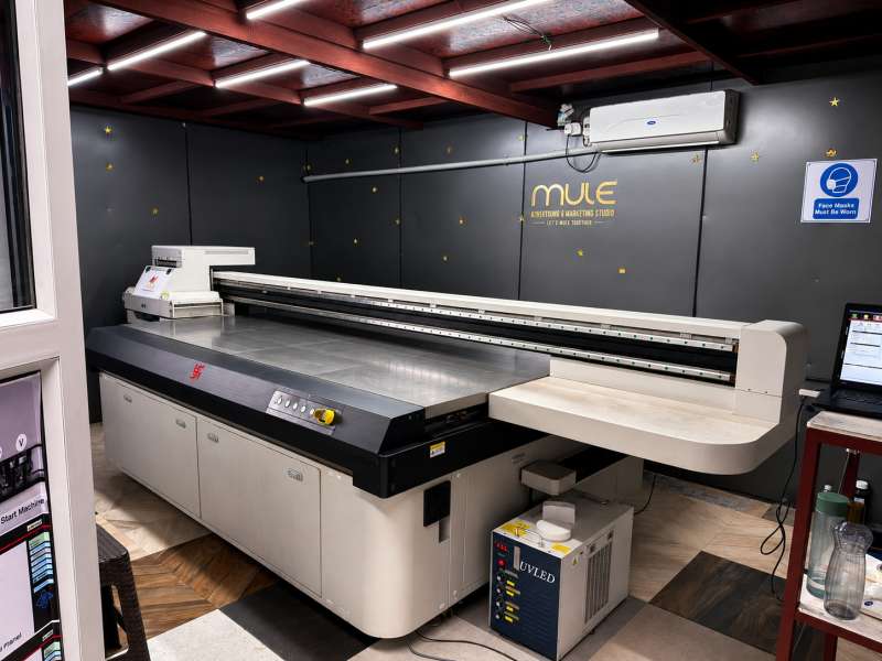 Flatbed & Roll UV Printing